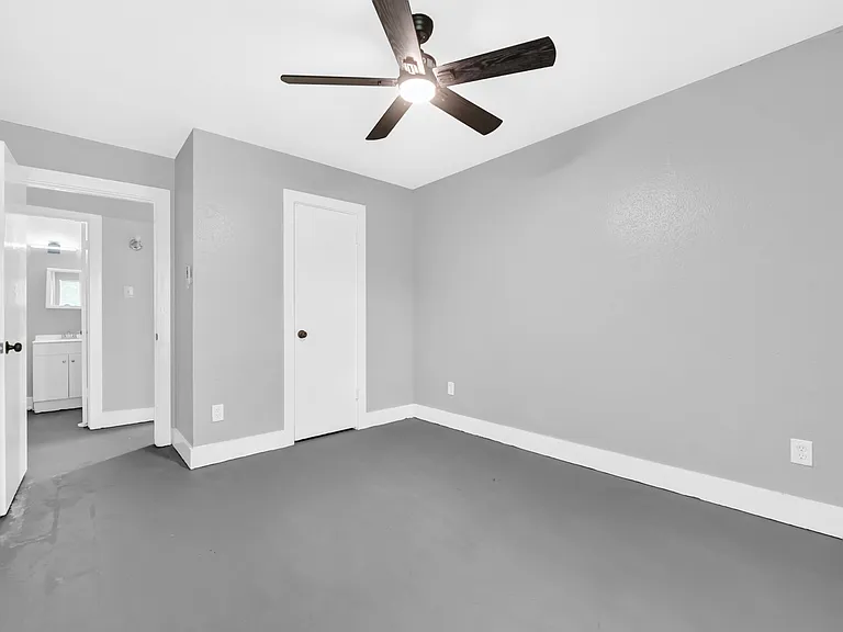 Dabney Apartments — Photo 12