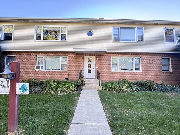 3rd image of 401 Palomino Ln #11574913