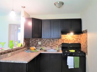 4339 Walker Ln APT D, Normandy, MO 63121