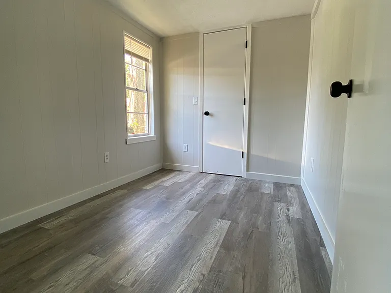 1175 Archie St — Photo 16