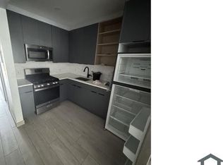 760 E 223rd St, Bronx, NY 10466