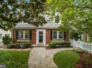 1616 N Glebe Rd, Arlington, VA 22207