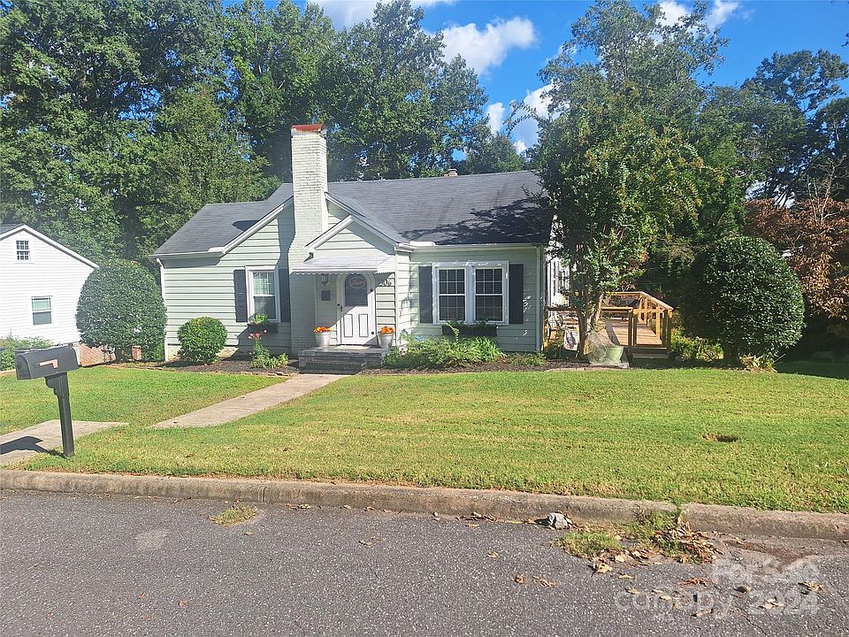 1st image of 1306 McArver St