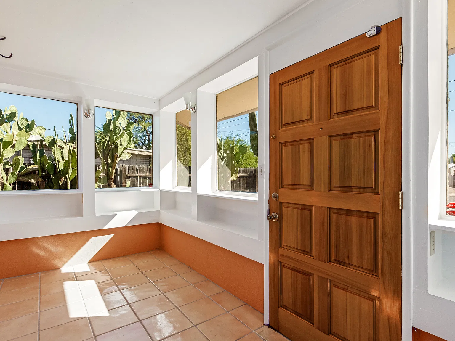 3 bed, 1188 sqft, $1,650 — Photo 3