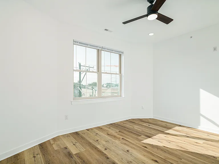 1701 S 24th St #3 — Photo 10
