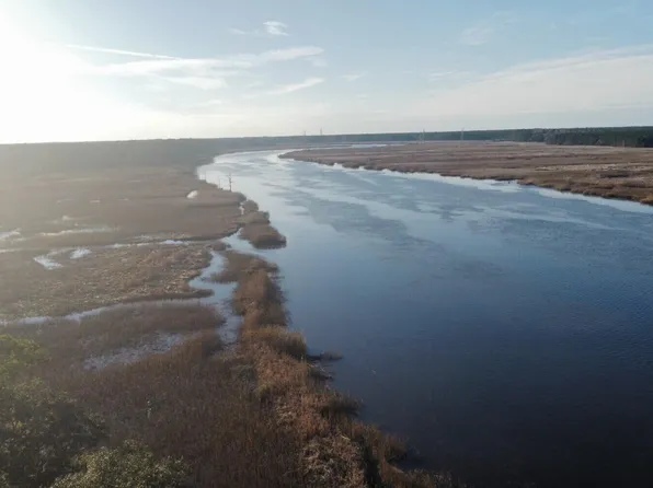 6 Maurice Ct, Georgetown, SC 29440