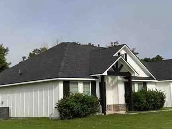2526 Ridgewood Dr, West Columbia, TX 77486