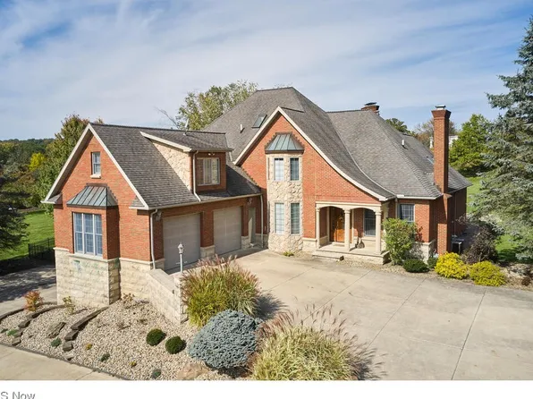5051 Stone Ridge Dr, Richfield, OH 44286