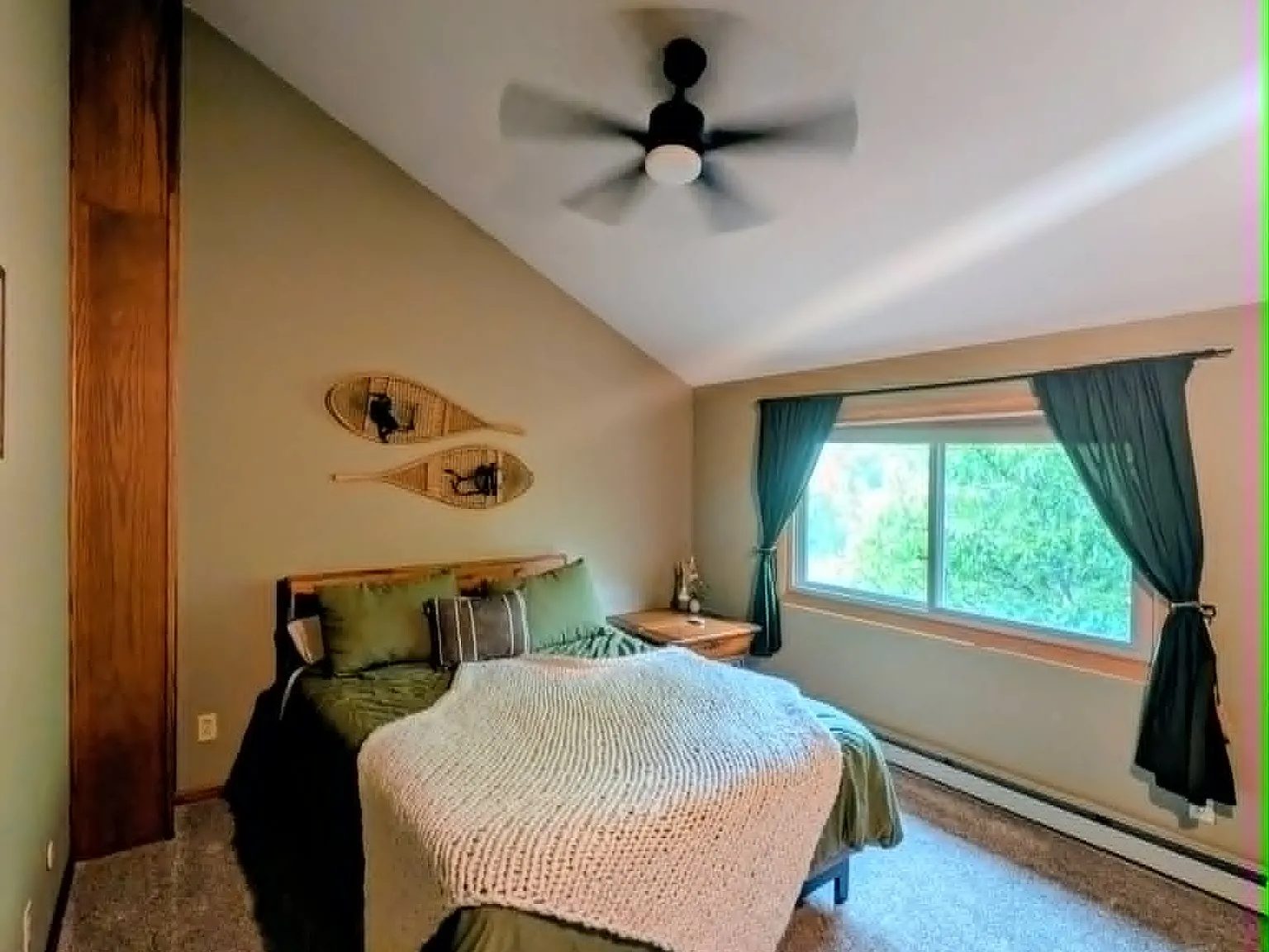 3 bed, 2.5 bath, 2100 sqft, $4,000 — Photo 3