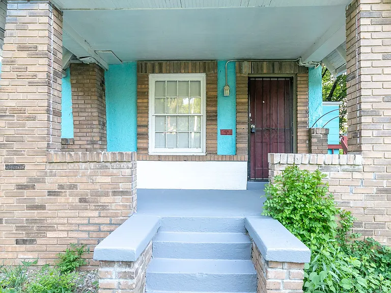 7210 Bellefontaine Ave — Photo 2