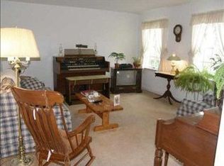 690 Milton Grove Rd N, Elizabethtown, PA 17022