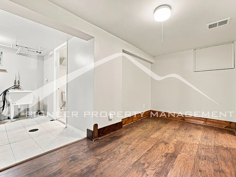 821 S Grant St — Photo 18