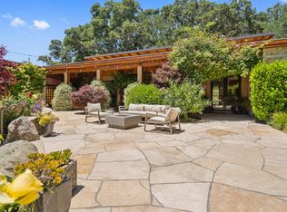 35 Valencia Ct, Portola Valley, CA 94028
