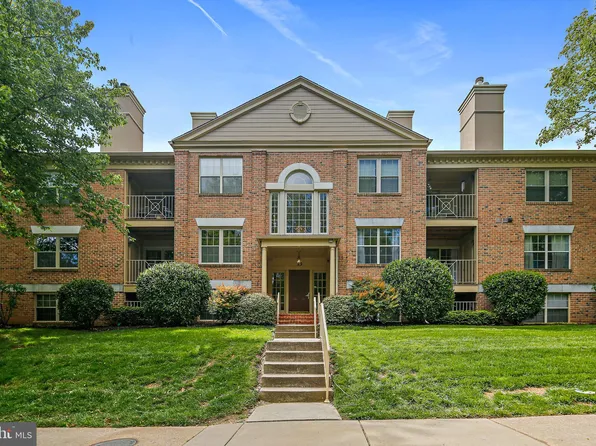 13 Rainflower Path Unit 201, Sparks, MD 21152