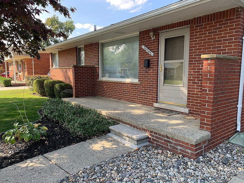 1st image of 30948 Orangelawn St