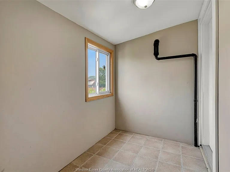 844 Ellrose Ave #UPPER — Photo 19