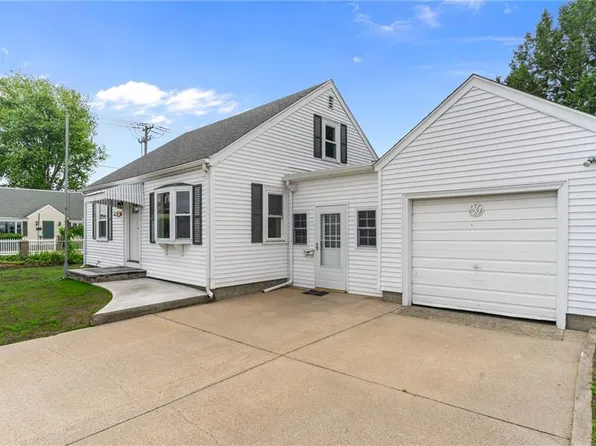 335 Carter Ave, Pawtucket, RI 02861