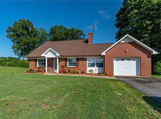 336 Whitaker Chapel Rd, Pilot Mountain, NC 27041