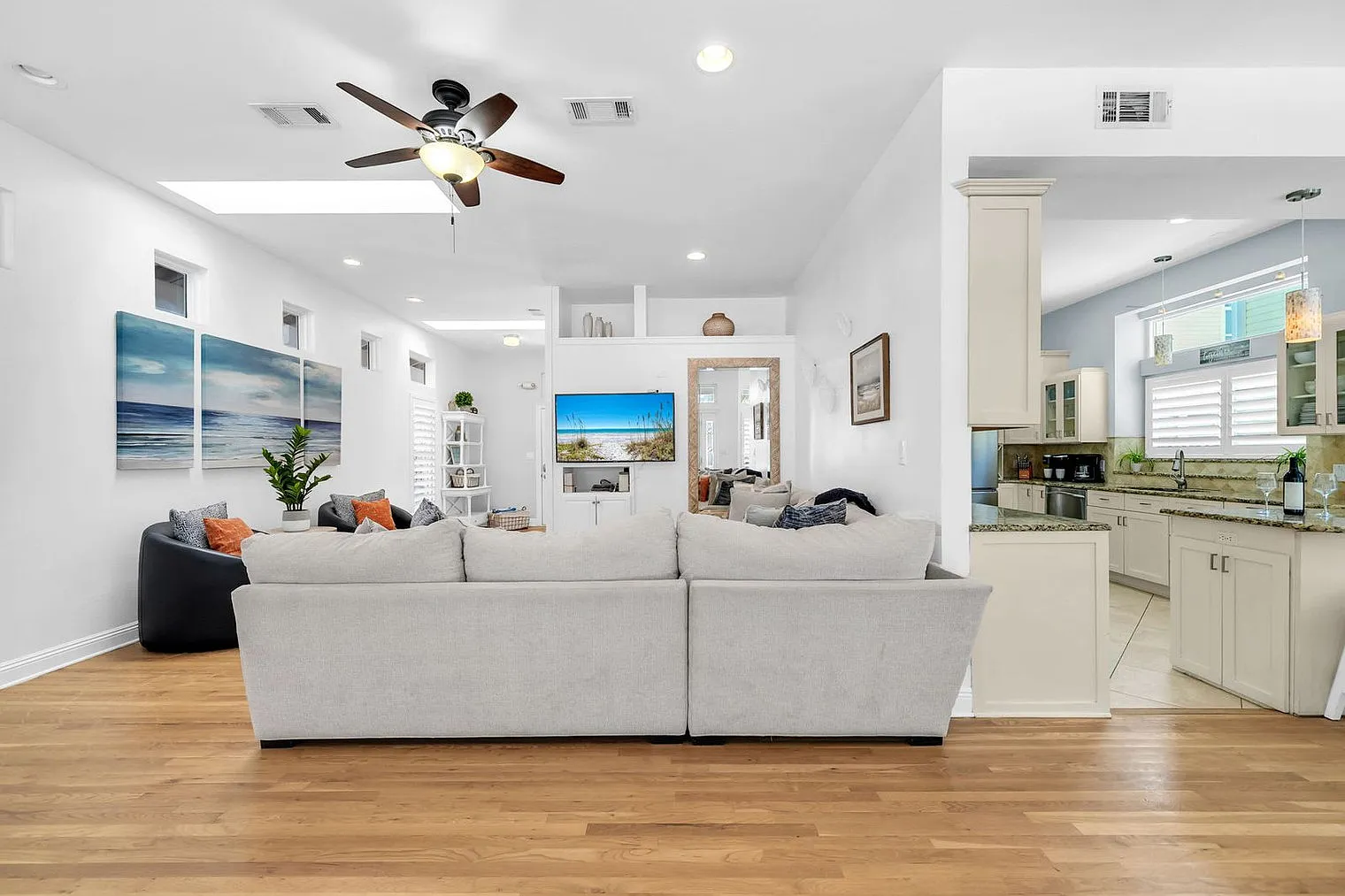 4 bed, 3.0 bath, 2249 sqft, $10,157 — Photo 1