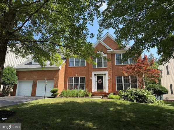 42855 Chatelain Cir, Ashburn, VA 20148