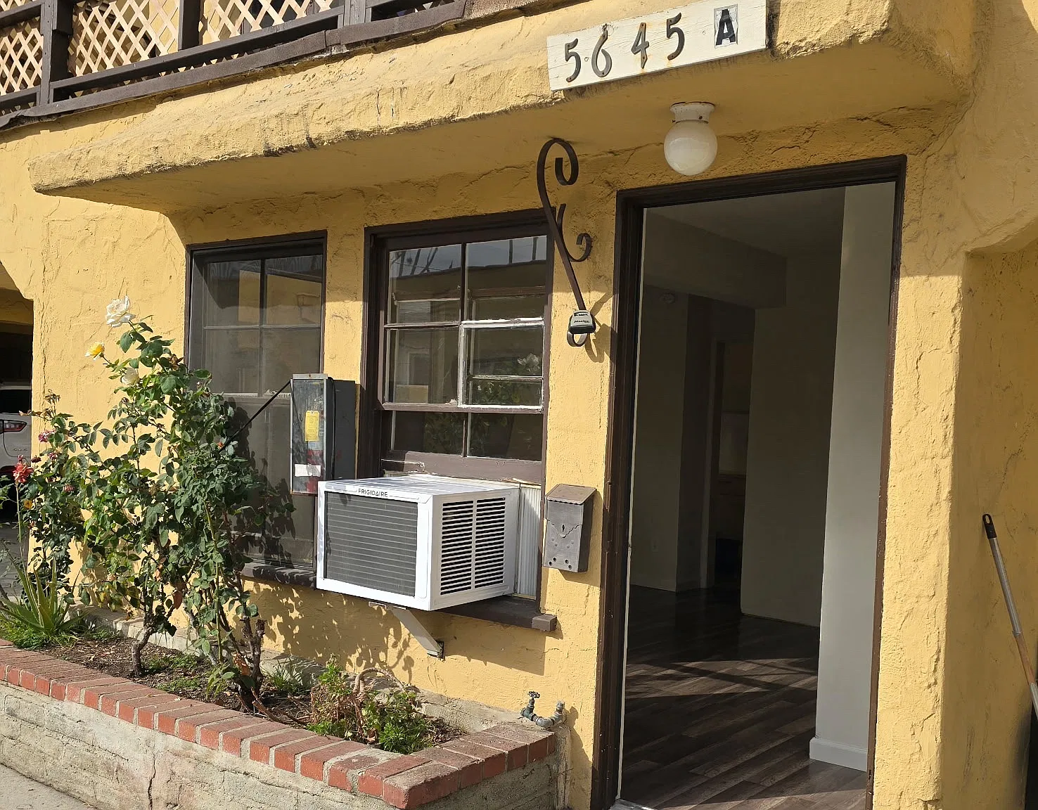 Studio, 450 sqft, $1,600 — Photo 1