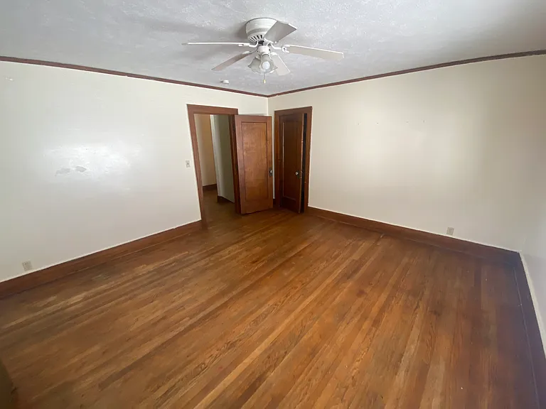 1424 F St — Photo 37