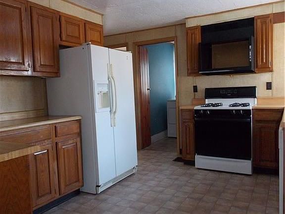 4th image of 28 N Jefferson St