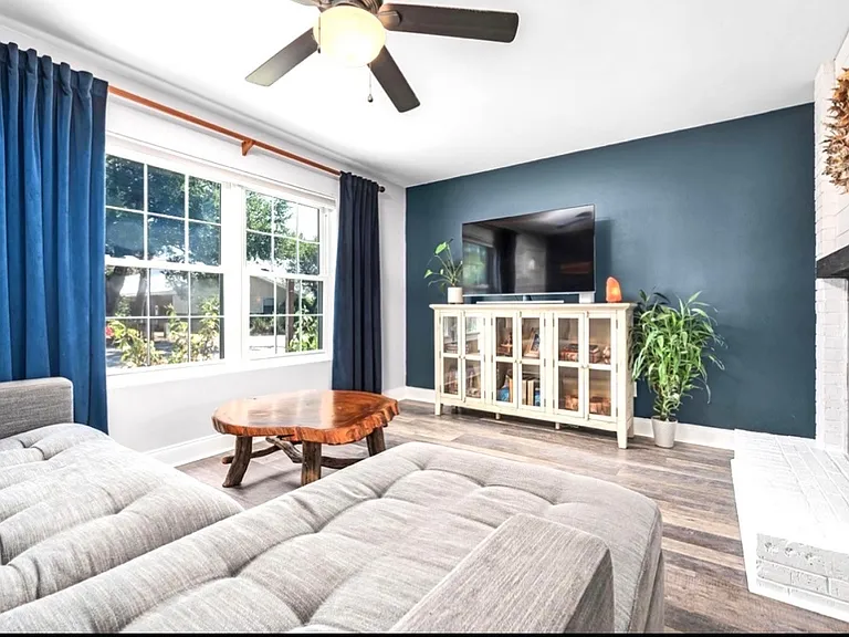 212 Bent Arrow Dr #1 — Photo 9