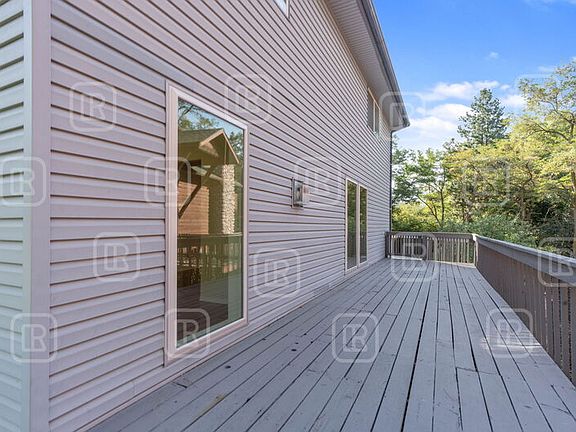 3rd image of 24407 E Gage St