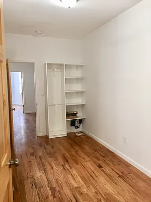 Rented by Showcase Realty | media 10