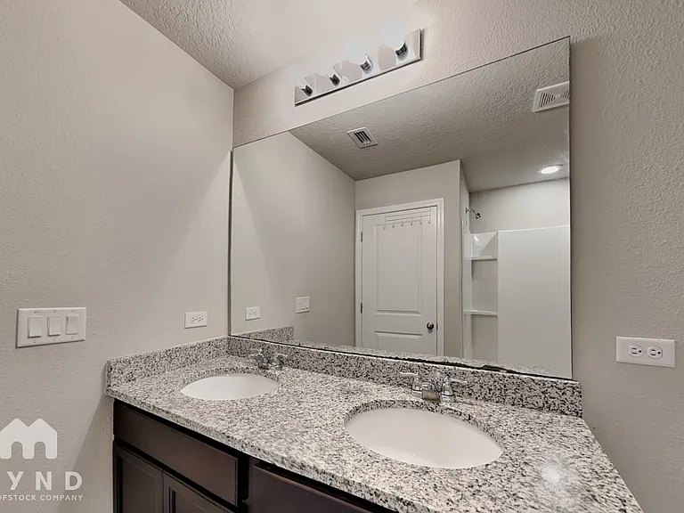 12714 Camden Crossing Dr — Photo 11