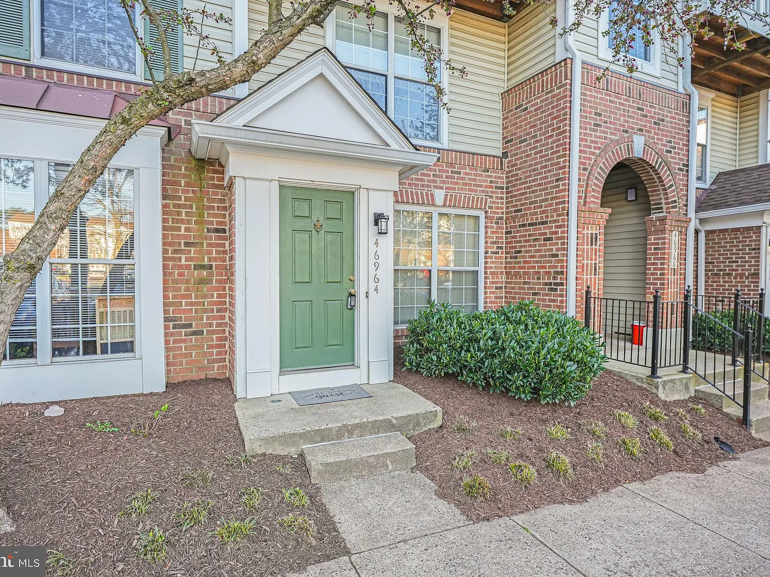 Chatham Green Condominium — Photo 1