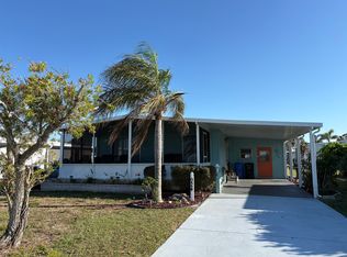 924 Lucaya W, Venice, FL 34285