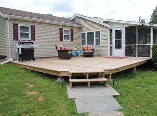 789B Elk Lake Rd, Waymart, PA 18472