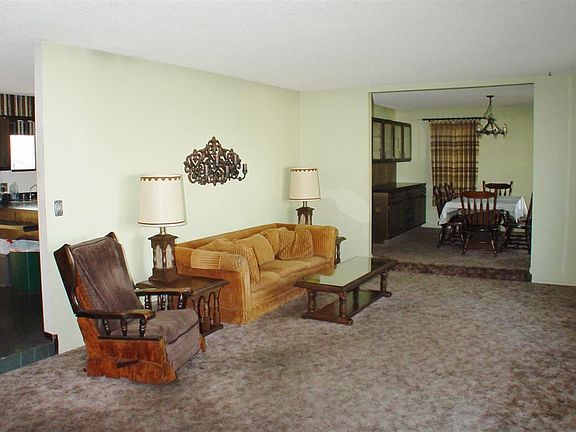 2nd image of 3344 Hollis St