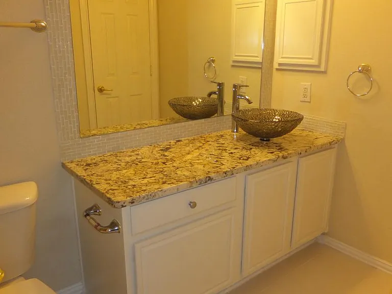 9857 Castlewood Dr — Photo 6