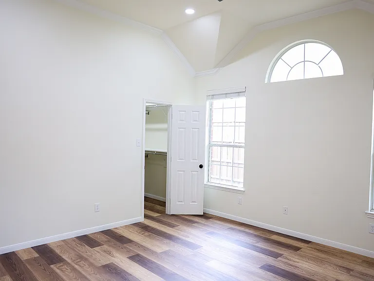 8509 Chalton Dr — Photo 39