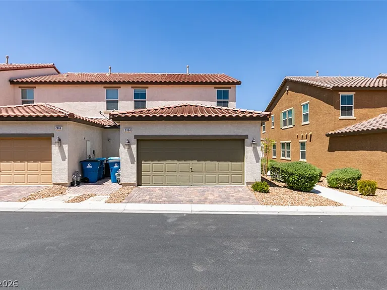 2864 Cabrillo Terrace St — Photo 37