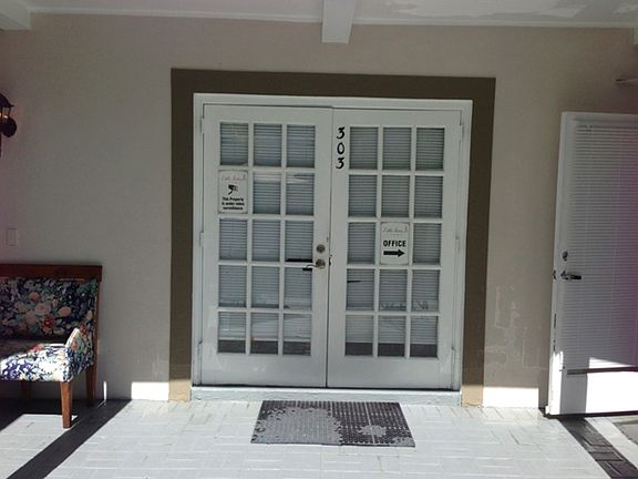 3rd image of 300 N Birch Rd