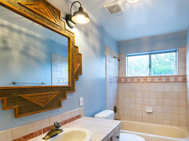 414 Bury Ct — Photo 19