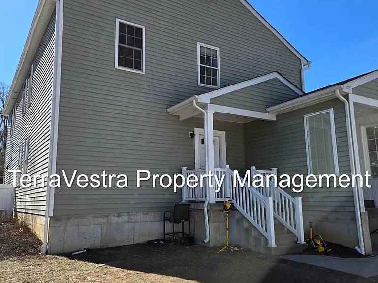 421 Hamilton Rd — Photo 17