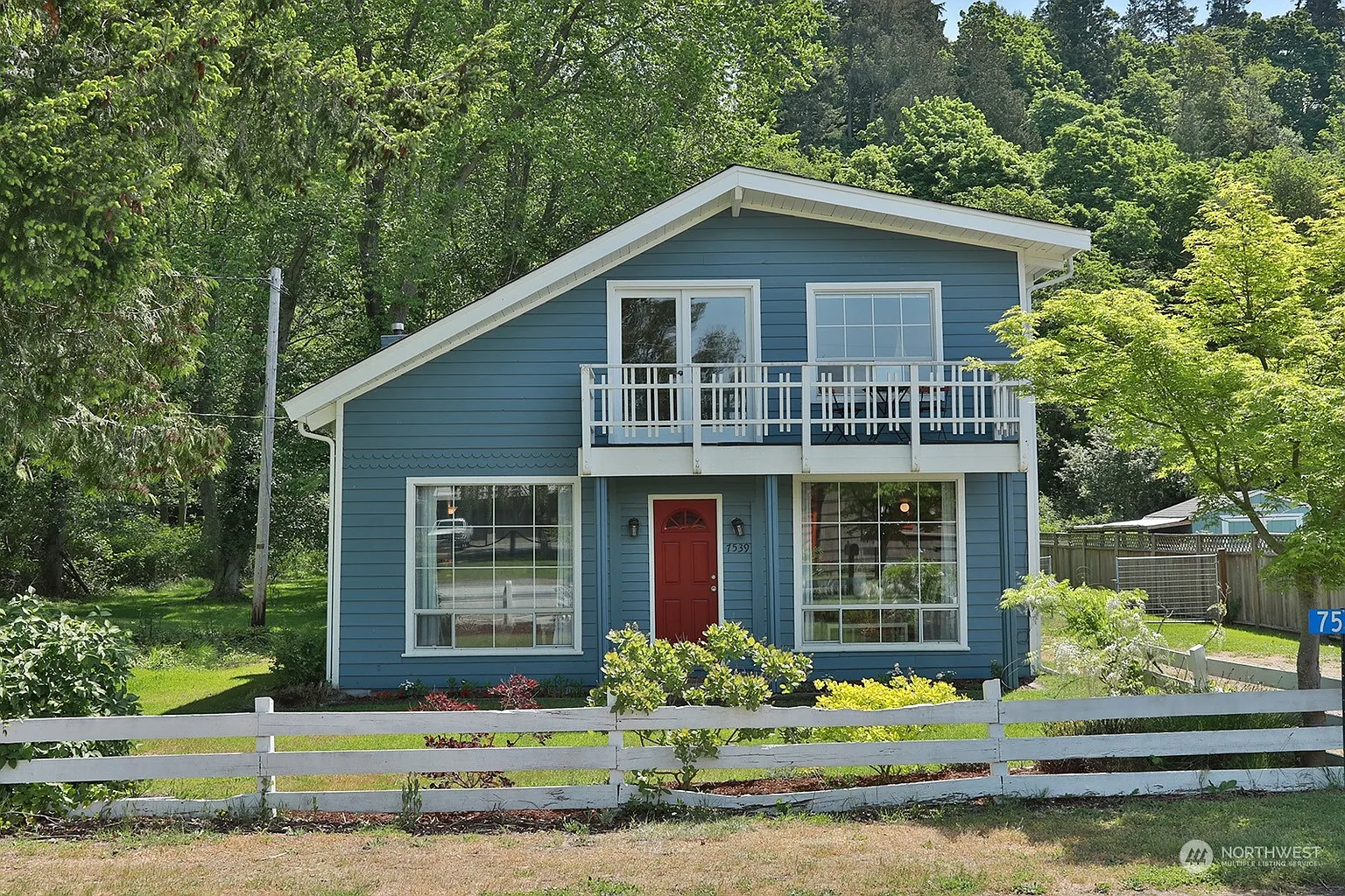7539 Maxwelton Road photo 1