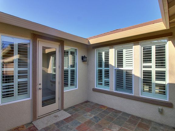 4th image of 5530 Jonesboro Way