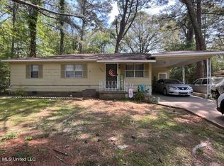 2922 Revere St, Jackson, MS 39212