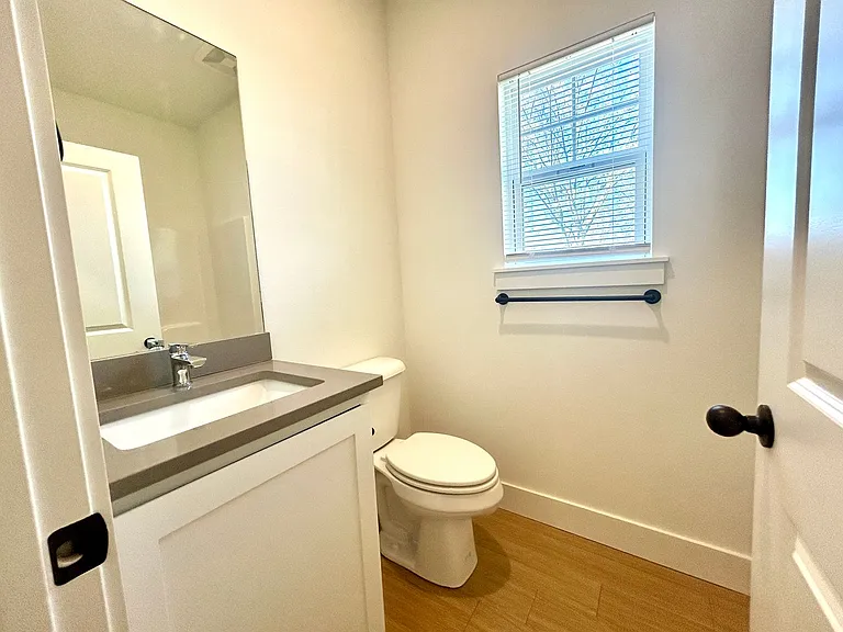 1800 Riverview Drive — Photo 36