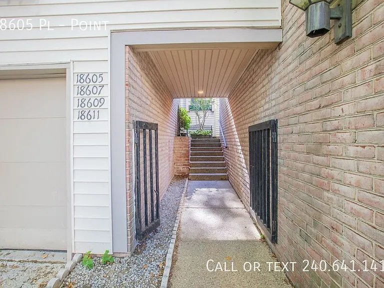 18605 Place Point #POINT — Photo 21