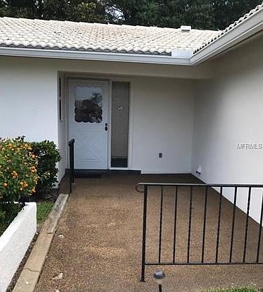3rd image of 2584 Bramblewood Dr W