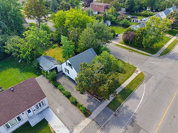 2nd image of 23 Pleasantview Ave