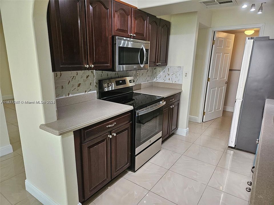 1st image of 9451 Evergreen Pl APT 109