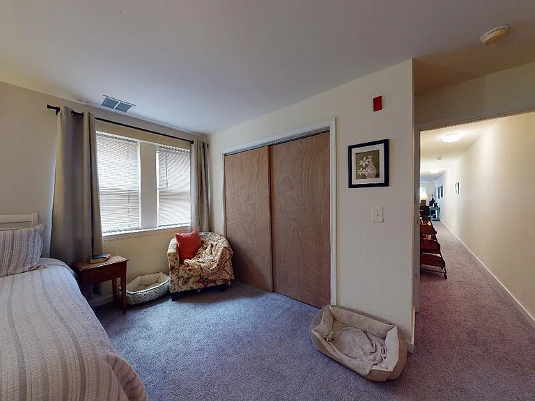 Walnut Court Apartments — Photo 10